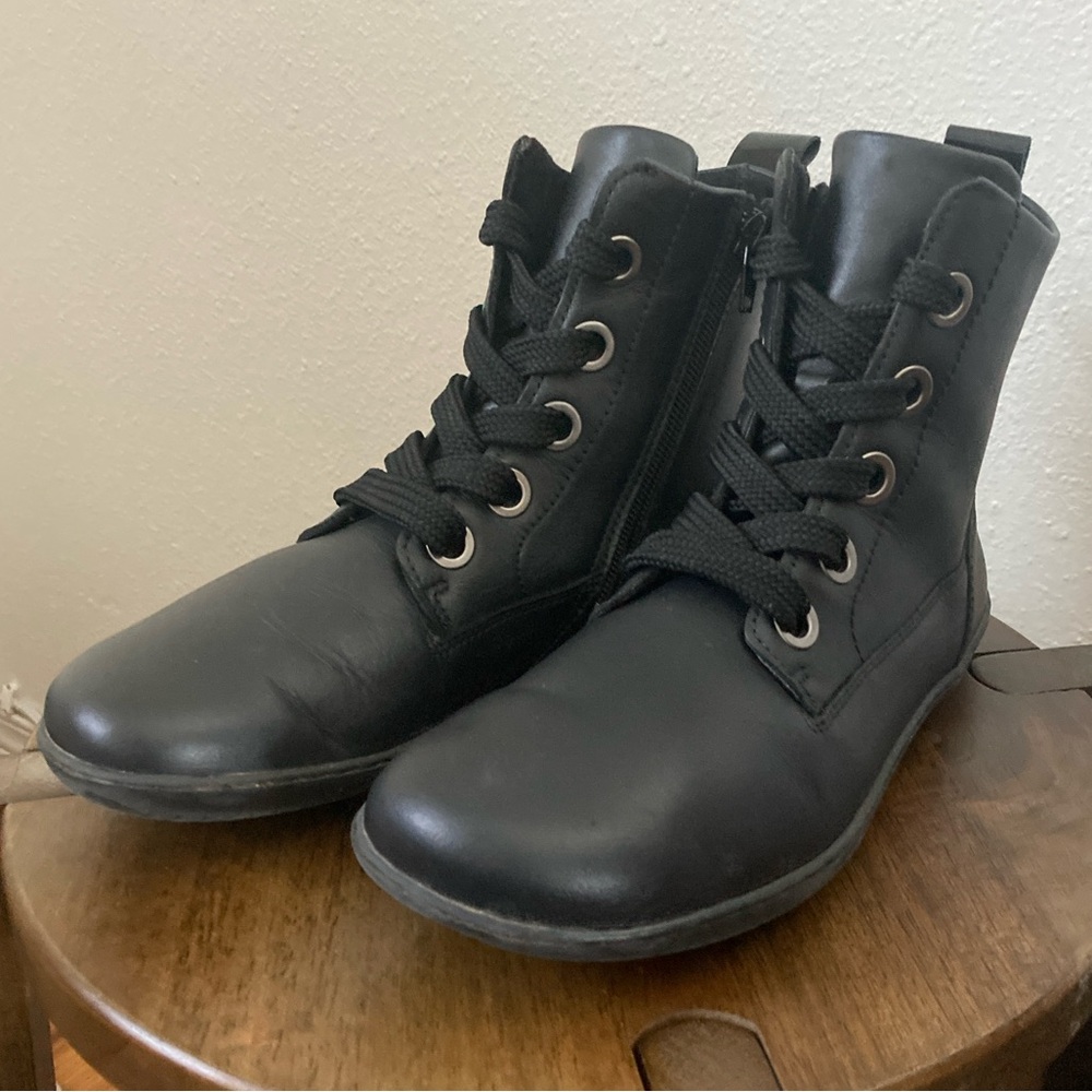 Groundies Barefoot Salzburg Chelsea Boot Size 38 Black